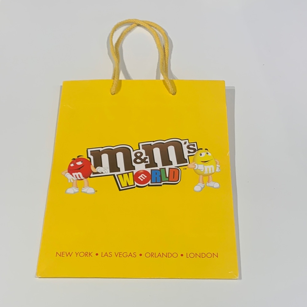 M&M'S Vibrant Yellow Gift Bag with Characters